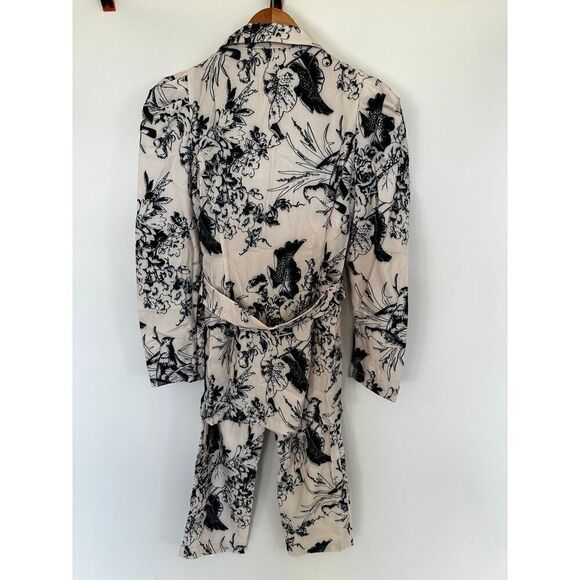 Bird Print Jacket and Cigarette Pants. - Picture 2 of 12